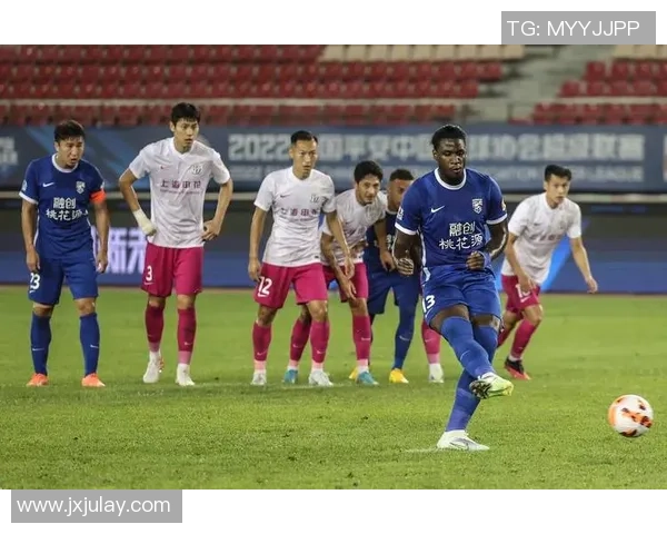 赛后分析:上海足球队与武汉足球队在耐力对决中的表现与启示