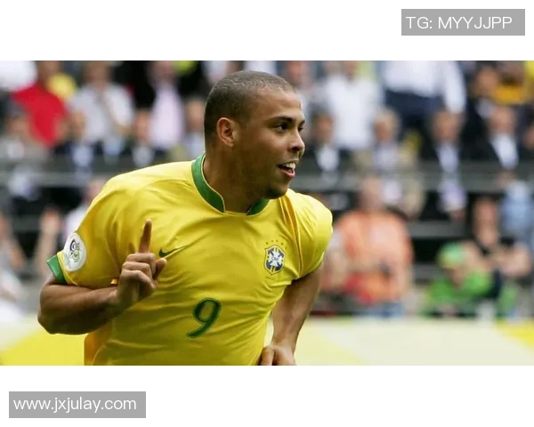 哪个足球明星儿子继承了父亲的天赋成为新一代足球希望之星